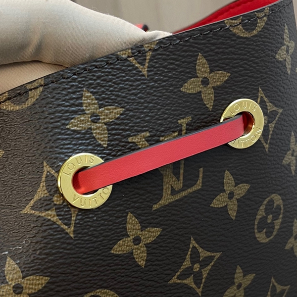 ルイヴィトンバッグ着用イメージ